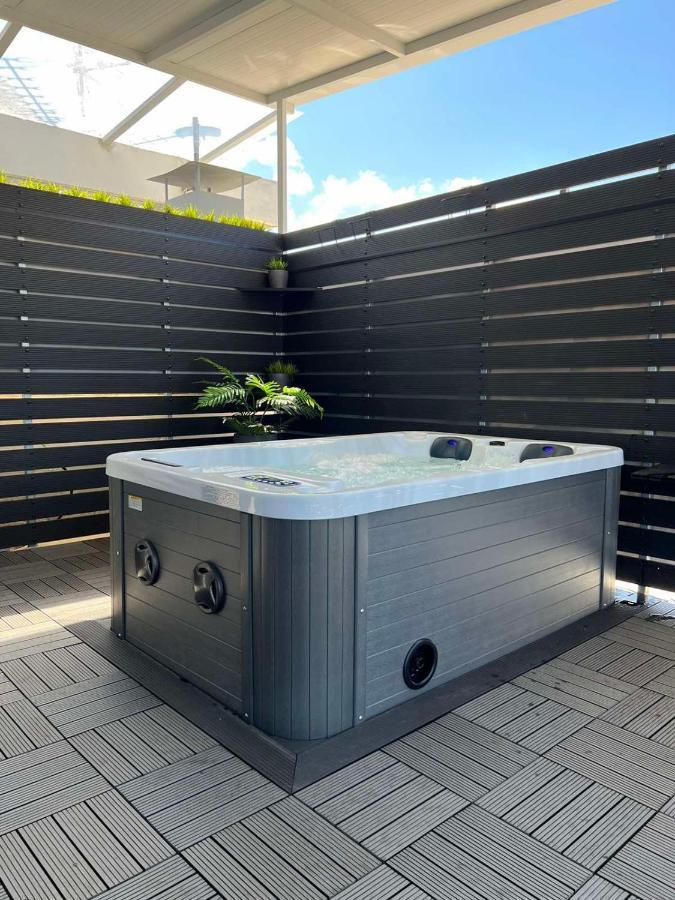 Loft Spa Greece - Enjoy Our Jacuzzi Kalamata Exterior photo