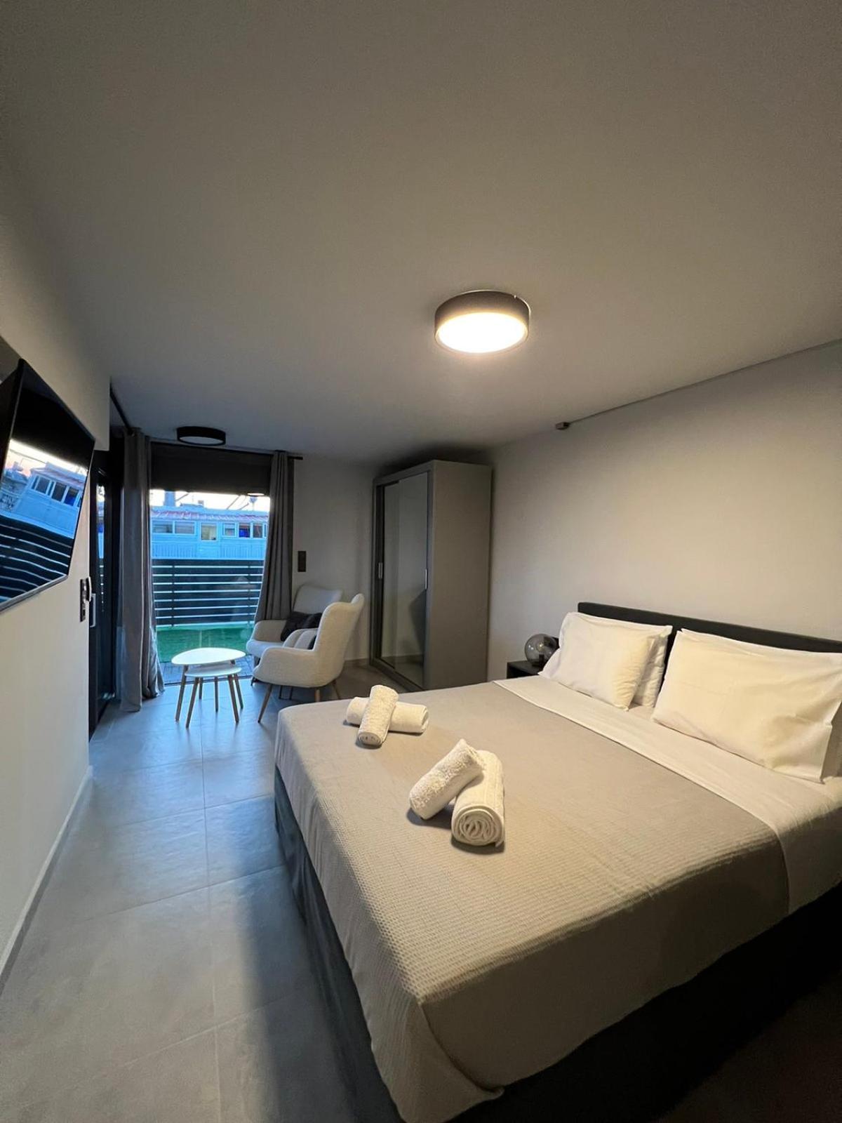 Loft Spa Greece - Enjoy Our Jacuzzi Kalamata Exterior photo